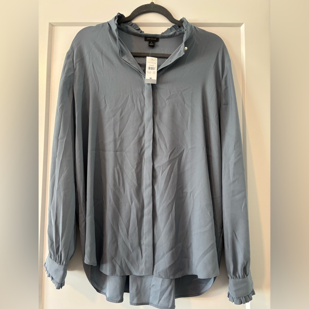 Ann Taylor Soft Blue Top XL